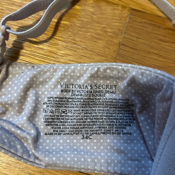 Victoria’s Secret BBV lined demi bra polka dot 34C - Picture 2 of 2